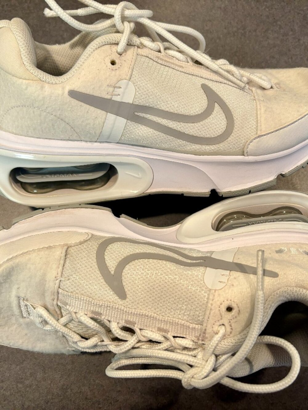 ~~Nike Air Max Intrlk Lite White DQ2904-100 Women's Size 6.5 Running Shoe....Len